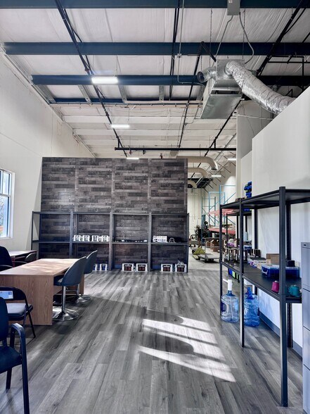 More Photos Of 10981 Harmony Park Dr, Bonita Springs Warehouse For Sale