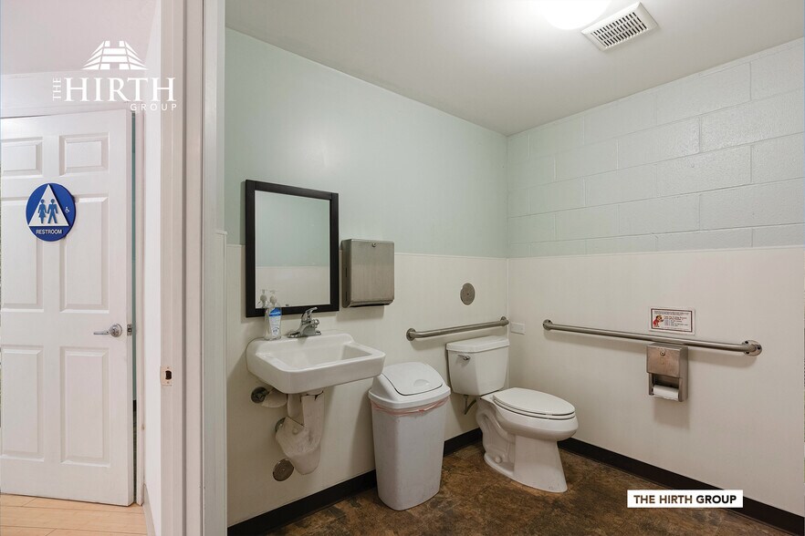 More Photos Of 2319 W Magnolia Blvd, Burbank Office Residential For Sale