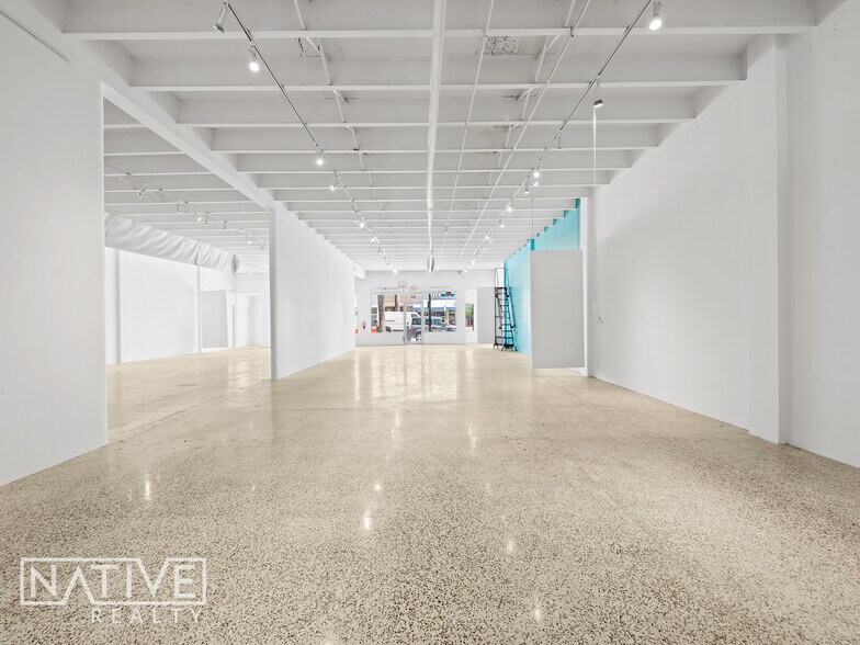 More Photos Of 2014-2016 Harrison St, Hollywood Storefront For Sale