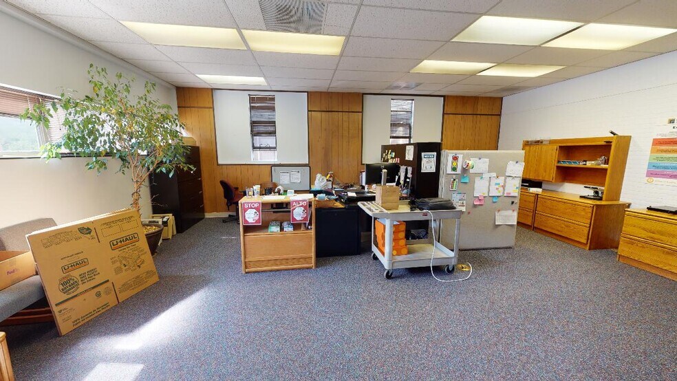 More Photos Of 3196 Marine Dr, Astoria Loft Creative Space For Lease