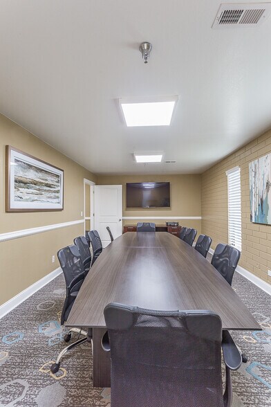 More Photos Of 506 Bear Creek Rd, Dalton Manufacturing For Sale