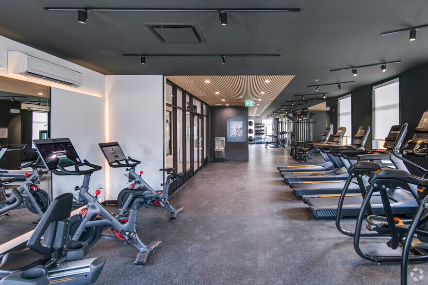 More Photos Of 325 Royal Commons, Victoria Apartments For Lease