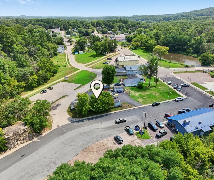 More Photos Of 309 Trail St, La Valle Restaurant For Sale