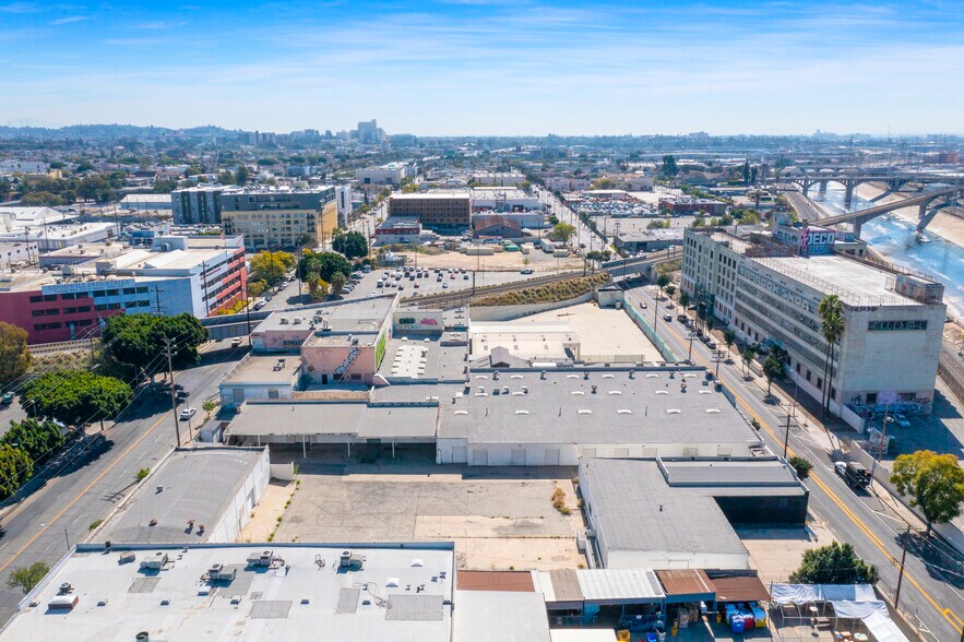 More Photos Of 400 N Avenue 19, Los Angeles Land For Sale