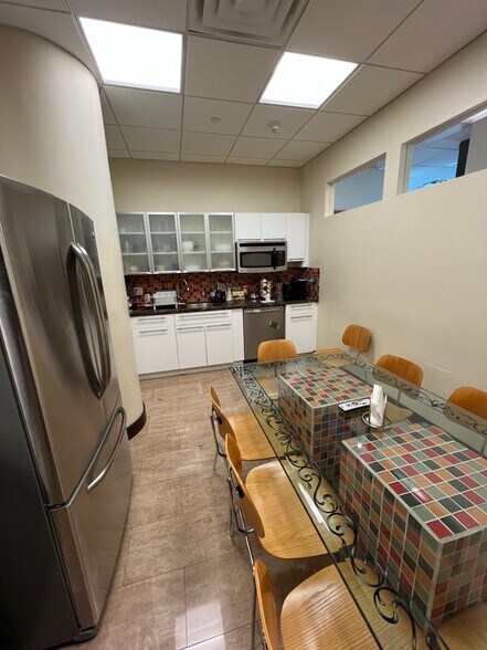 More Photos Of 20900 NE 30th Ave, Aventura Office Residential For Sale