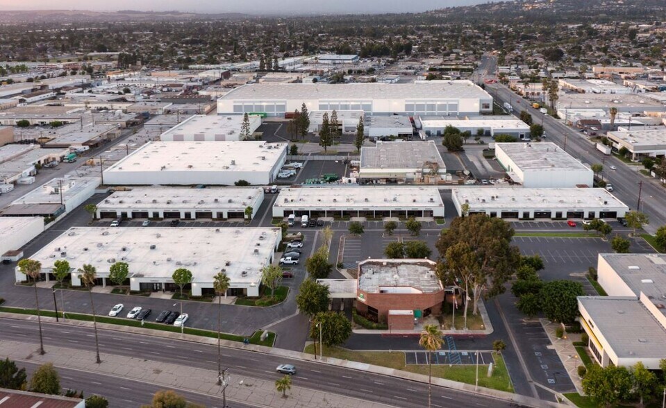 More Photos Of 11823 Slauson Ave, Santa Fe Springs Unknown For Lease