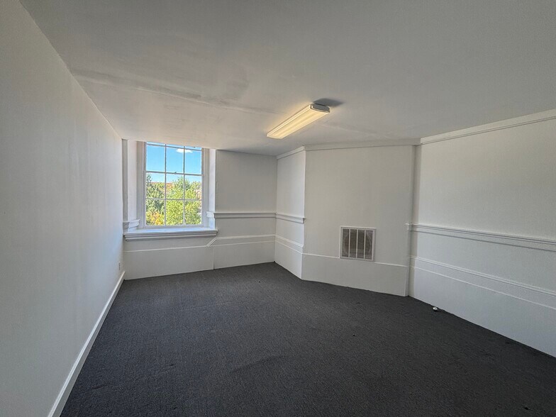 More Photos Of 4200-4206 Ridge Ave, Philadelphia Storefront Retail Office For Lease