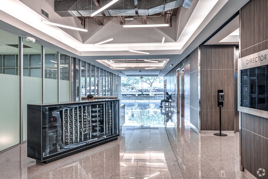 2000 Crawford St, Houston, TX 77002 Medical Office For Lease