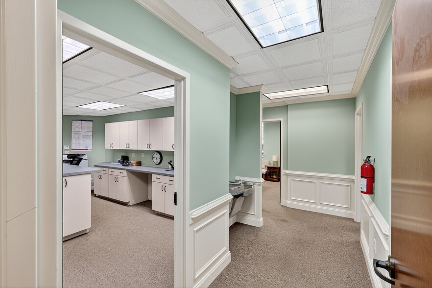 More Photos Of 12324 Hampton Way Dr, Wake Forest Office For Lease