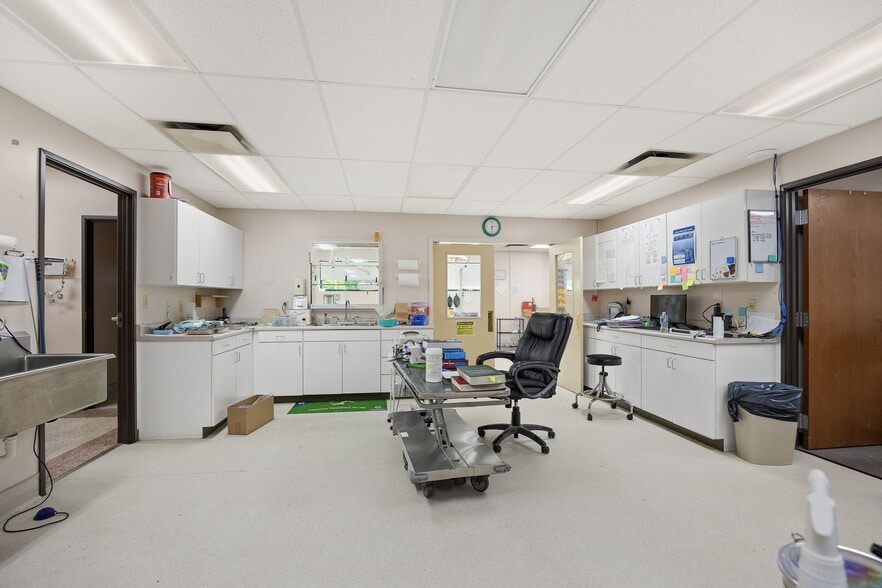 More Photos Of 20994 State Route K, Saint Joseph Office For Lease