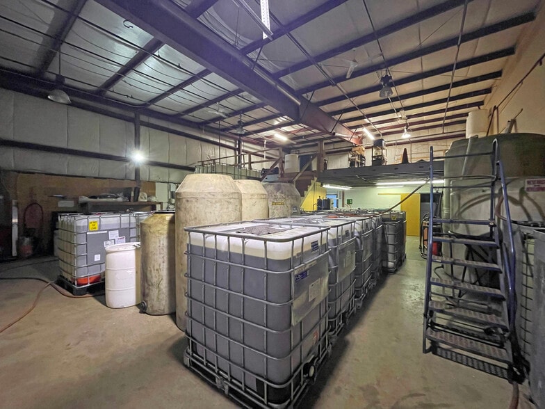 More Photos Of Lamy Drive & Lance Ln, Goffstown Warehouse For Lease