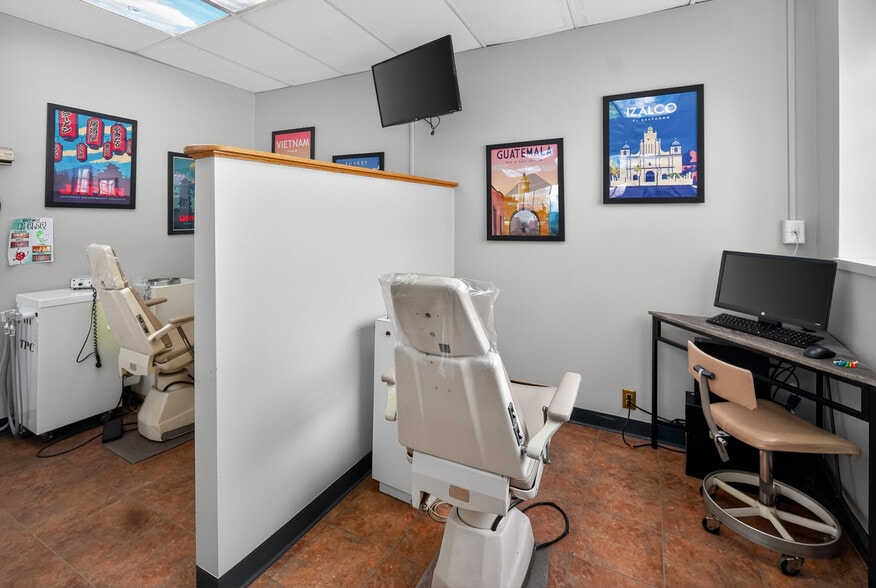 More Photos Of 7 Foster St, Revere Medical For Sale