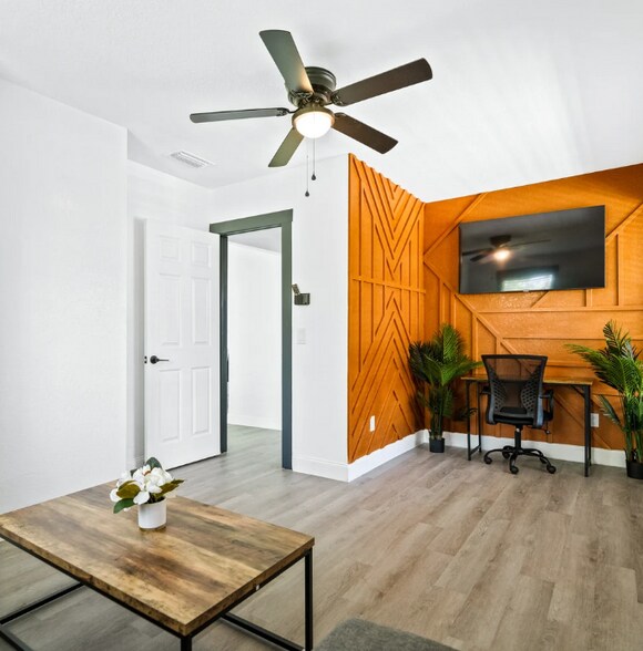 More Photos Of 209 W Gladys St, Tampa Multifamily For Sale