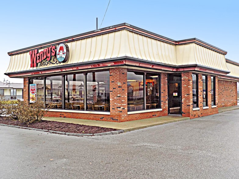 More Photos Of 6824 Lincoln Hwy, Fort Wayne General Retail For Sale