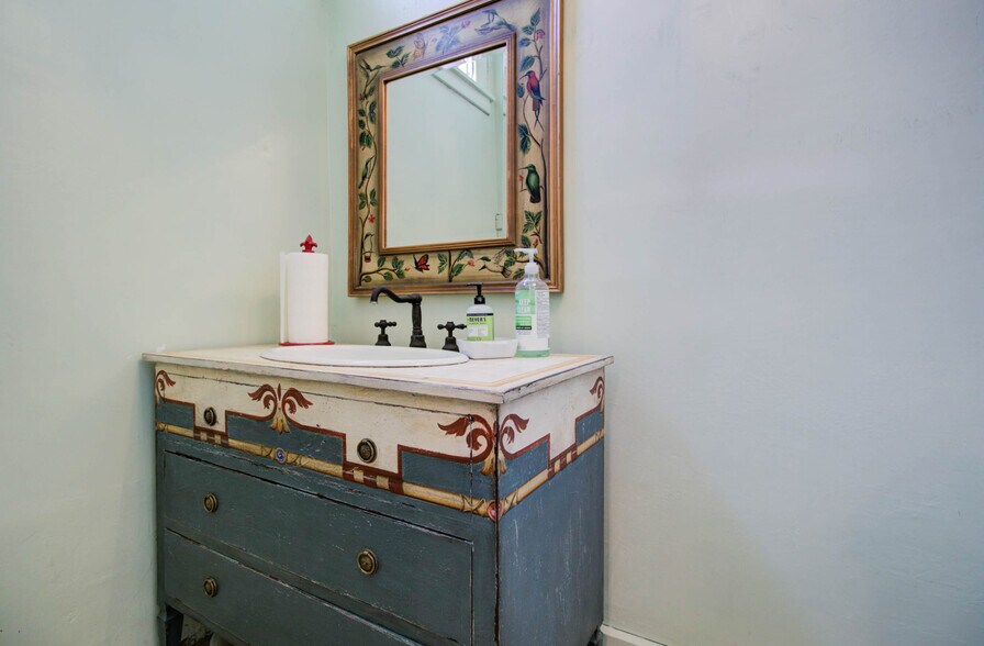 More Photos Of 155 S Miami Ave, Miami Storefront Retail Residential For Sale