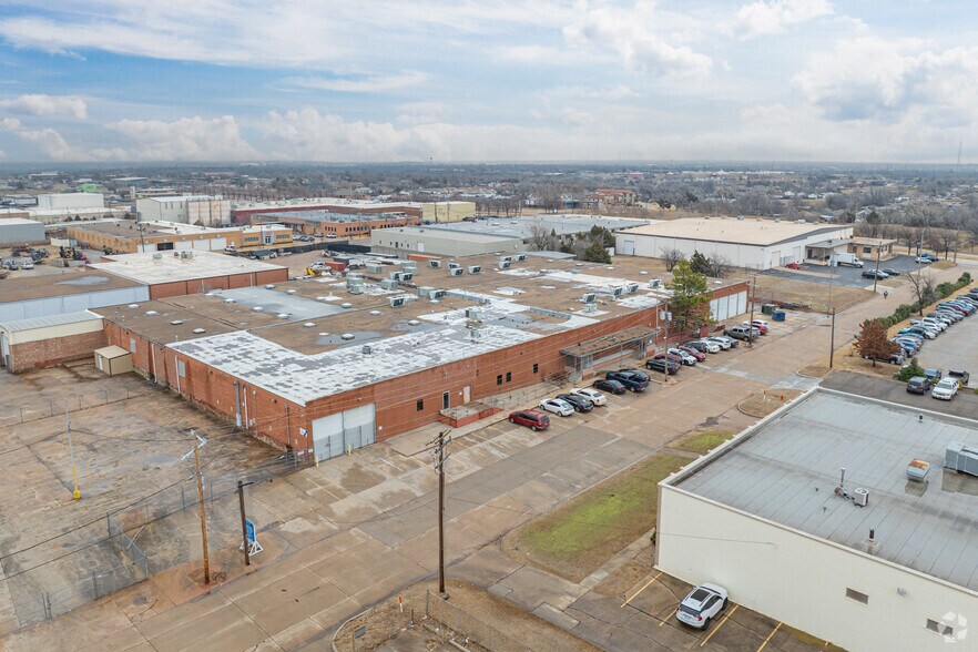 More Photos Of 317 NE 31st St, Oklahoma City Distribution For Sale