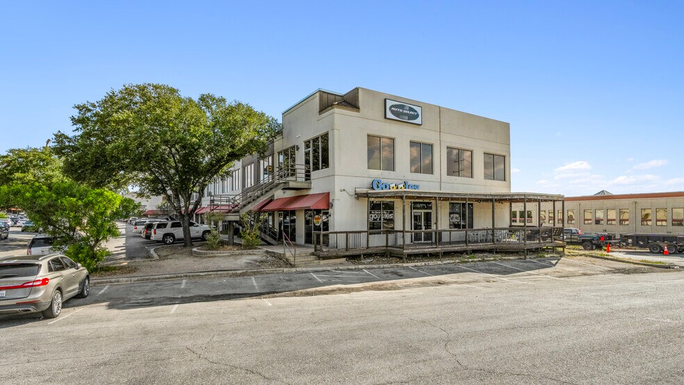 More Photos Of 12702 Toepperwein Rd, San Antonio General Retail For Sale