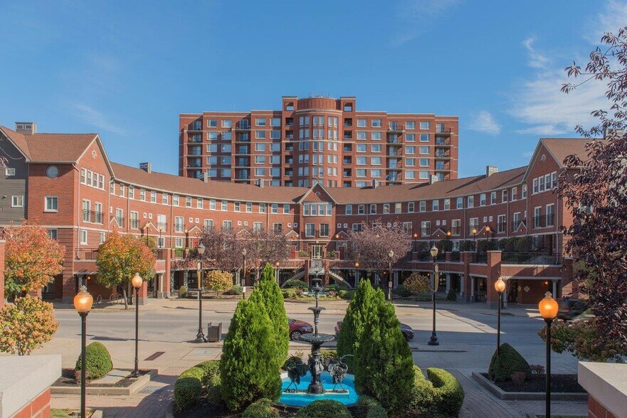 More Photos Of 657 S 3rd St, Louisville Apartments For Lease