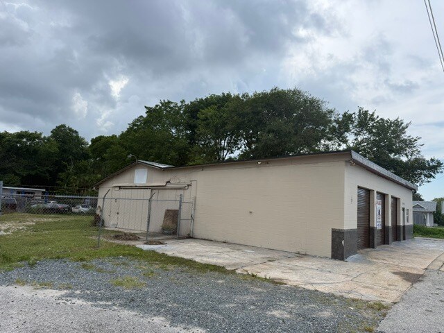 More Photos Of 1520 N Nova Rd, Daytona Beach Manufacturing For Lease