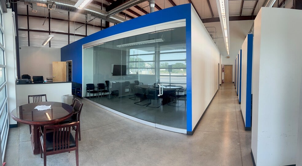 More Photos Of 18680 Marbach Ln, San Antonio Light Distribution For Lease