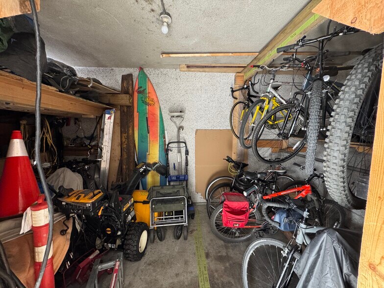 More Photos Of 1880 Pandosy St, Kelowna Apartments For Sale