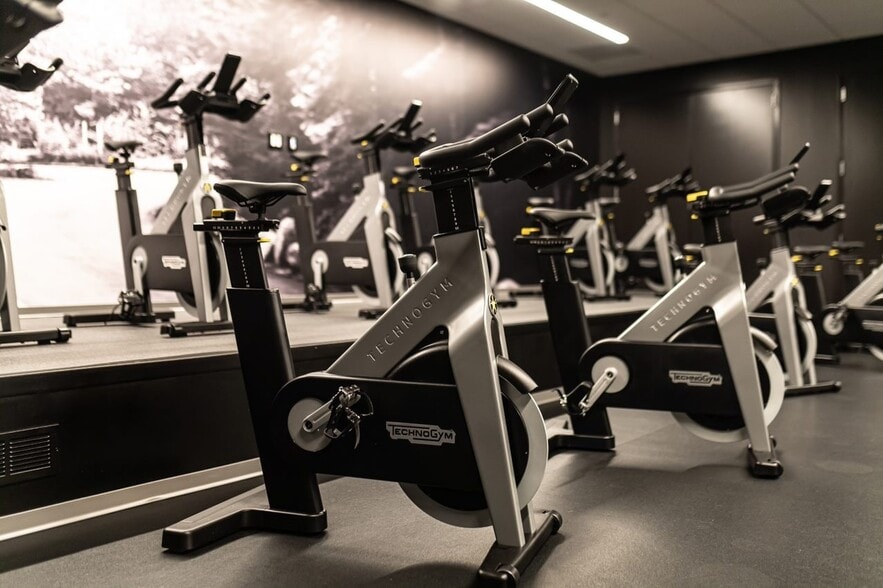 More Photos Of 600 Galleria Pky SE, Atlanta Unknown For Sale