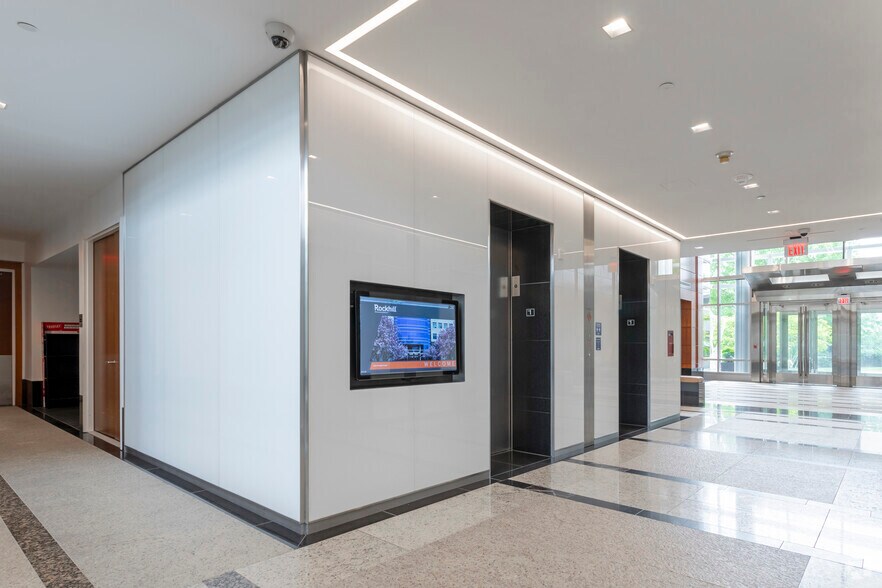 More Photos Of 7901 Jones Branch Dr, McLean Office For Lease