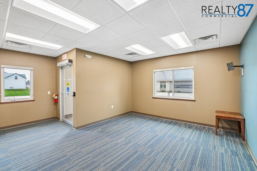More Photos Of 131 Main St, Shellsburg Office For Sale