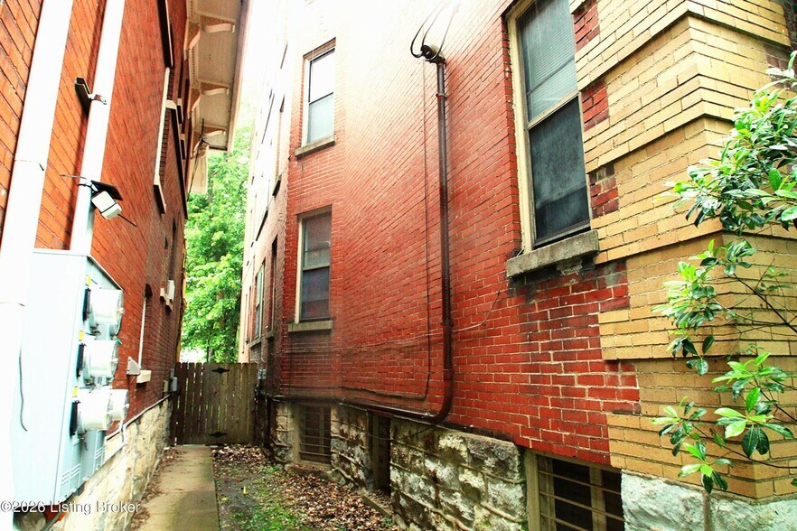 More Photos Of 1224 Cherokee Rd, Louisville Apartments For Sale