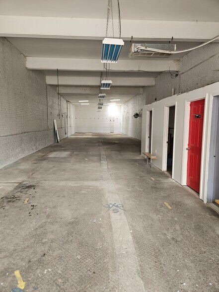More Photos Of 987 Pacific St, Brooklyn Industrial For Sale