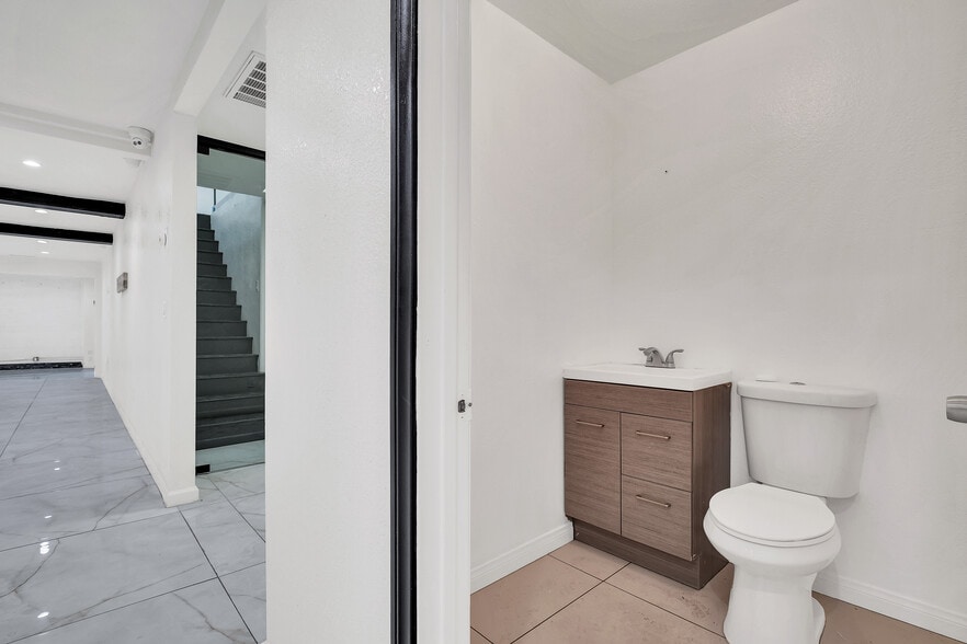 More Photos Of 8100 Electric Ave, Stanton Warehouse For Sale