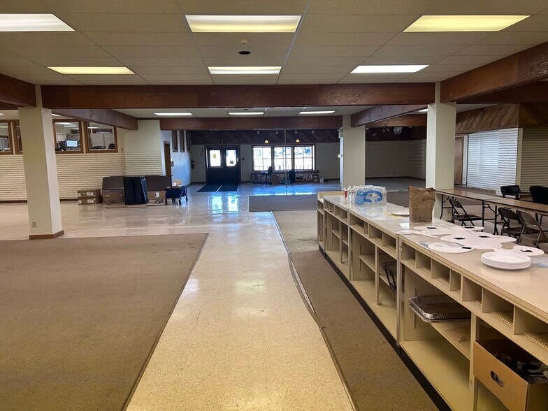 More Photos Of 749 Commerce St, Sinking Spring Storefront Retail Office For Lease