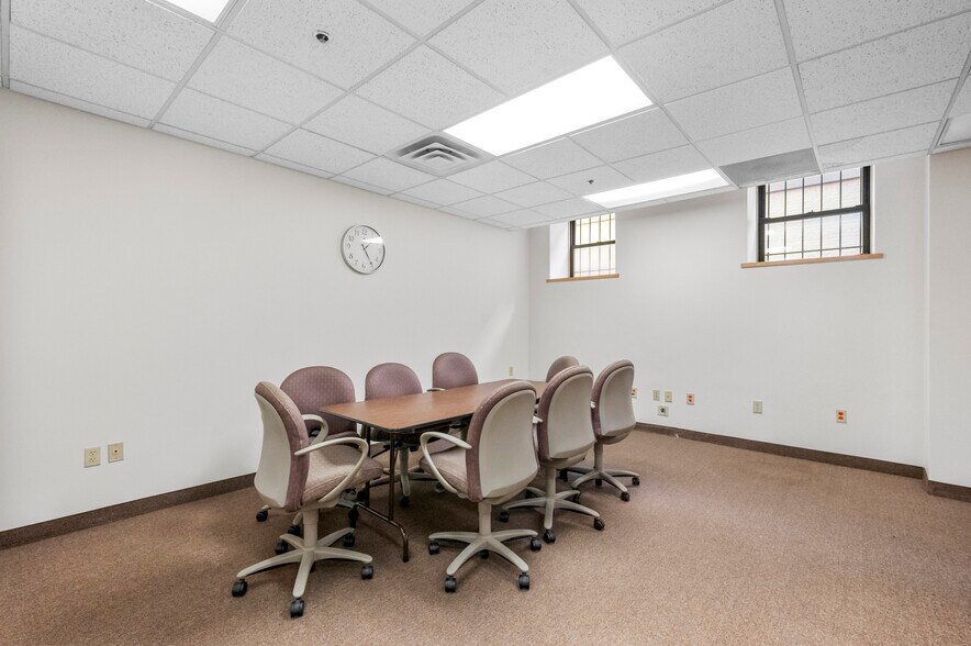 More Photos Of 19-29 Mechanic St, Worcester Office For Sale