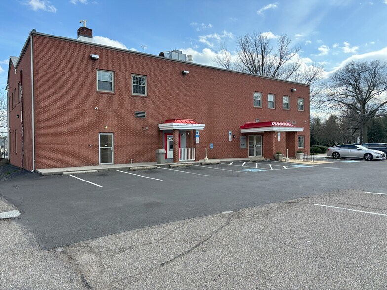 More Photos Of 6 E Trenton Ave, Morrisville Office Residential For Lease