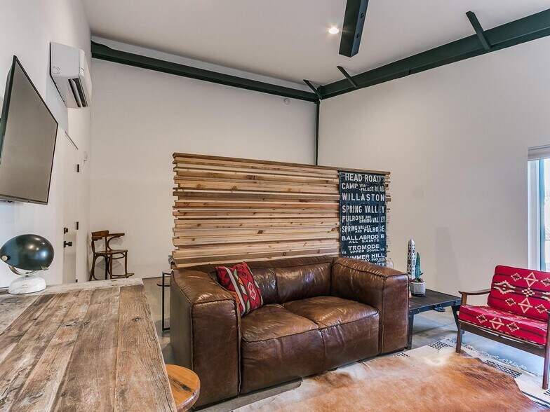 More Photos Of 711 N Douglas Ave, Oklahoma City Apartments For Sale