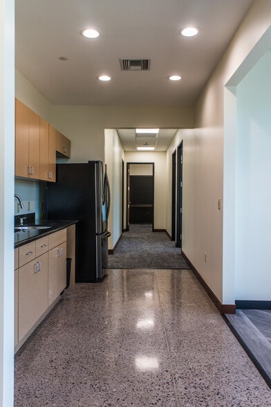 More Photos Of 7010 E Acoma, Scottsdale Office For Lease