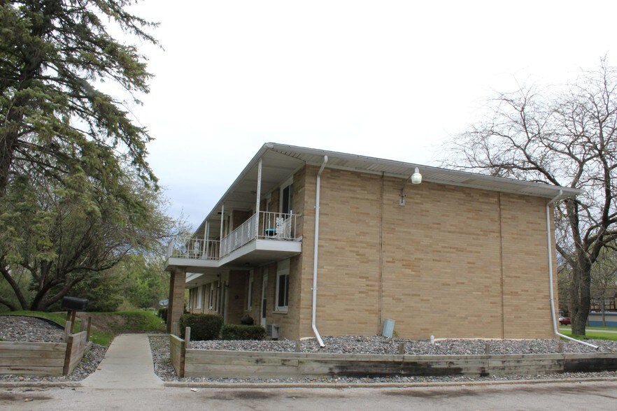 More Photos Of 1410 S Center Rd, Saginaw Apartments For Sale