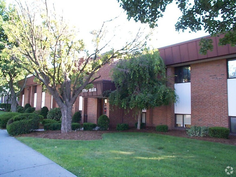 More Photos Of 1795 Main St, Springfield Medical For Sale