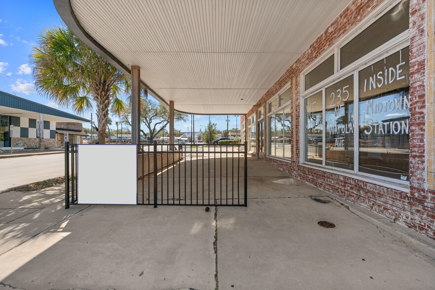 More Photos Of 304 S Magnolia Ave, Ocala Freestanding For Lease