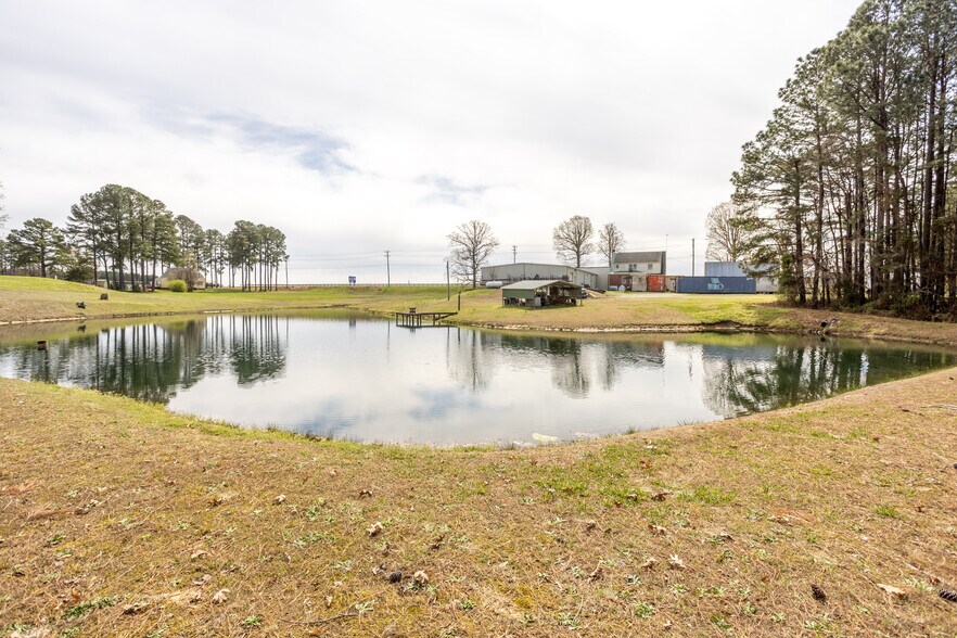 More Photos Of 6663 Highway 58, Buffalo Junction Storefront Retail Office For Sale