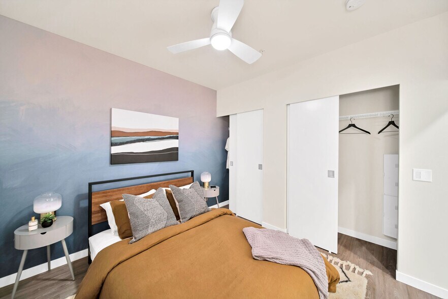 More Photos Of 11811-11821 NE 128th St, Kirkland Multifamily For Sale