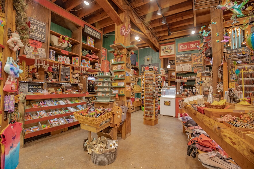 More Photos Of 949 Highway 82, Mountain Park Storefront Retail Residential For Sale