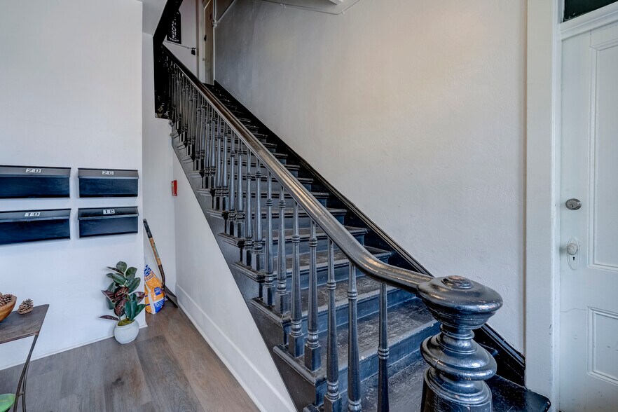 More Photos Of 215 E Willis St, Prescott Apartments For Sale