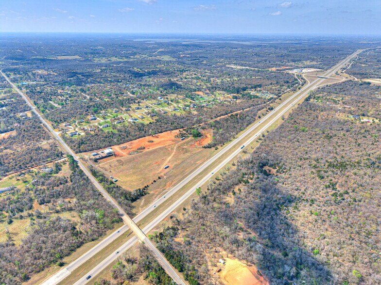 More Photos Of 6625 S Hiwassee Rd, Oklahoma City Showroom For Sale