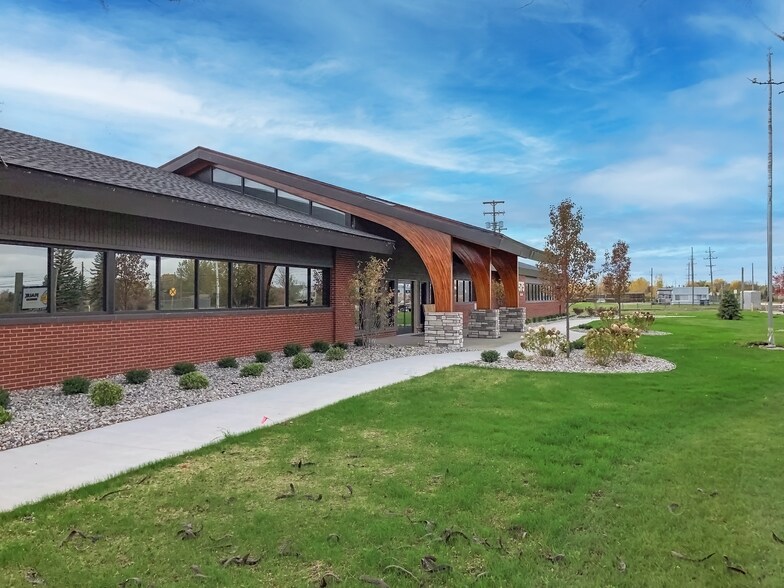 More Photos Of 4868 Wilder Rd, Bay City Medical For Lease