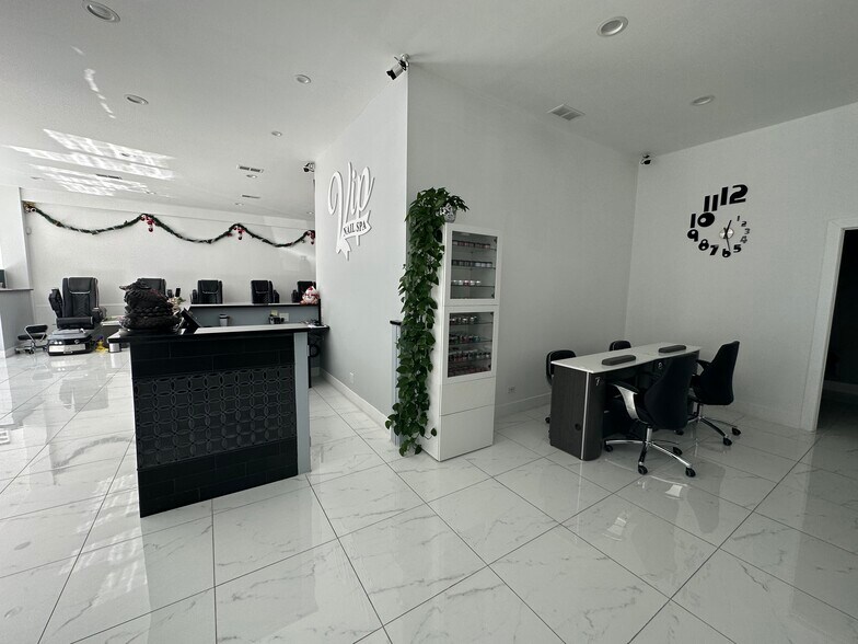 More Photos Of 1342 W Belmont Ave, Chicago Office Residential For Sale