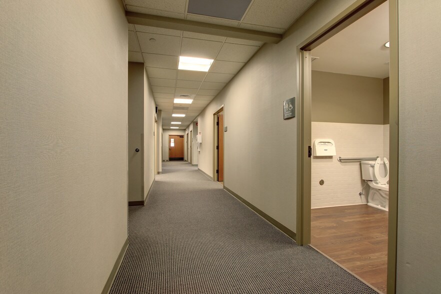 More Photos Of 9441 Huron St, Thornton Medical For Lease