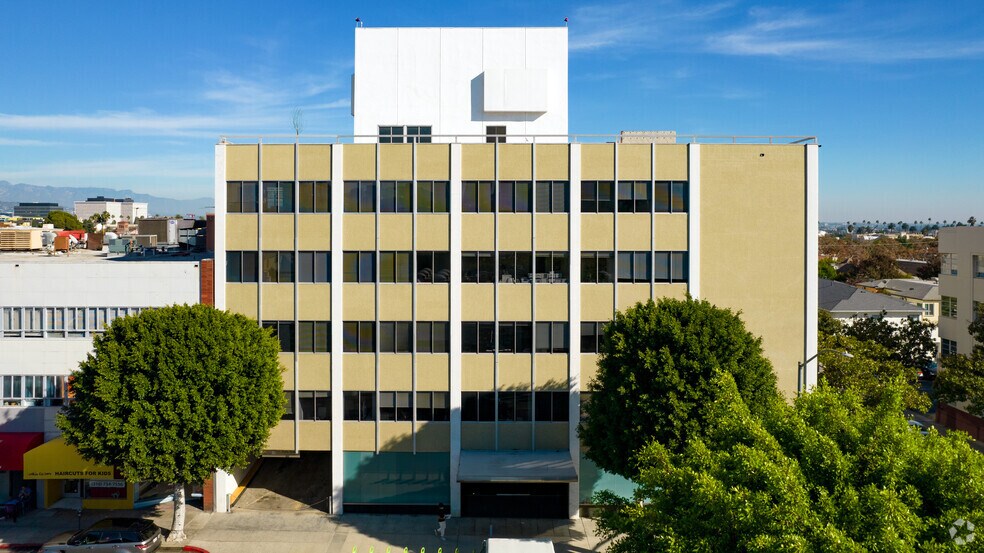 More Photos Of 280 S Beverly Dr, Beverly Hills Office For Lease