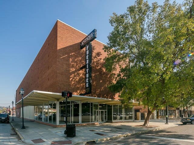 More Photos Of 1051 Broad St, Augusta Storefront For Sale