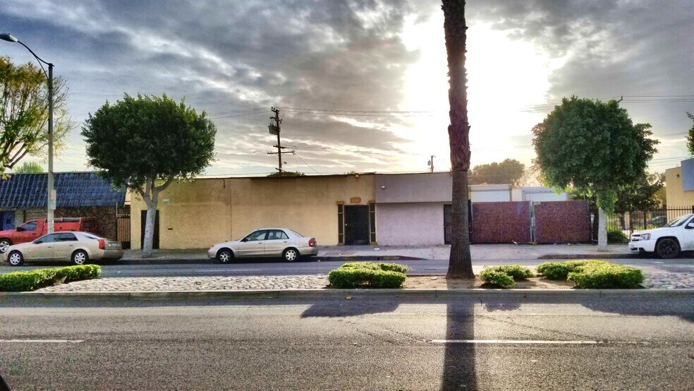 More Photos Of 603-607 S Long Beach Blvd, Compton Light Distribution For Sale